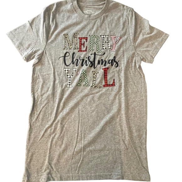 NWT 1-$6 2-$10 3-$12 Merry Christmas Y’all Tshirt
Mix/Match- any style/size - Picture 2 of 5